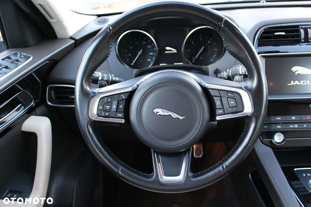 Jaguar F-Pace 2.0 i4D AWD Prestige - 10