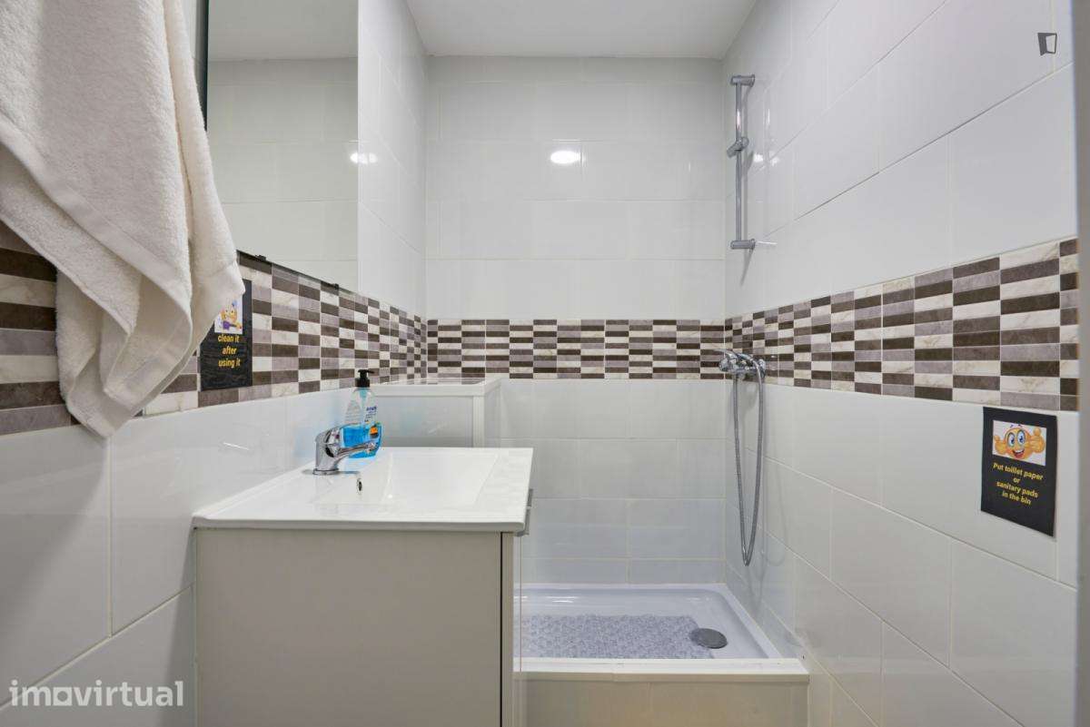 Quarto - localizado em Arroios Lisbon - Grande imagem: 3/34