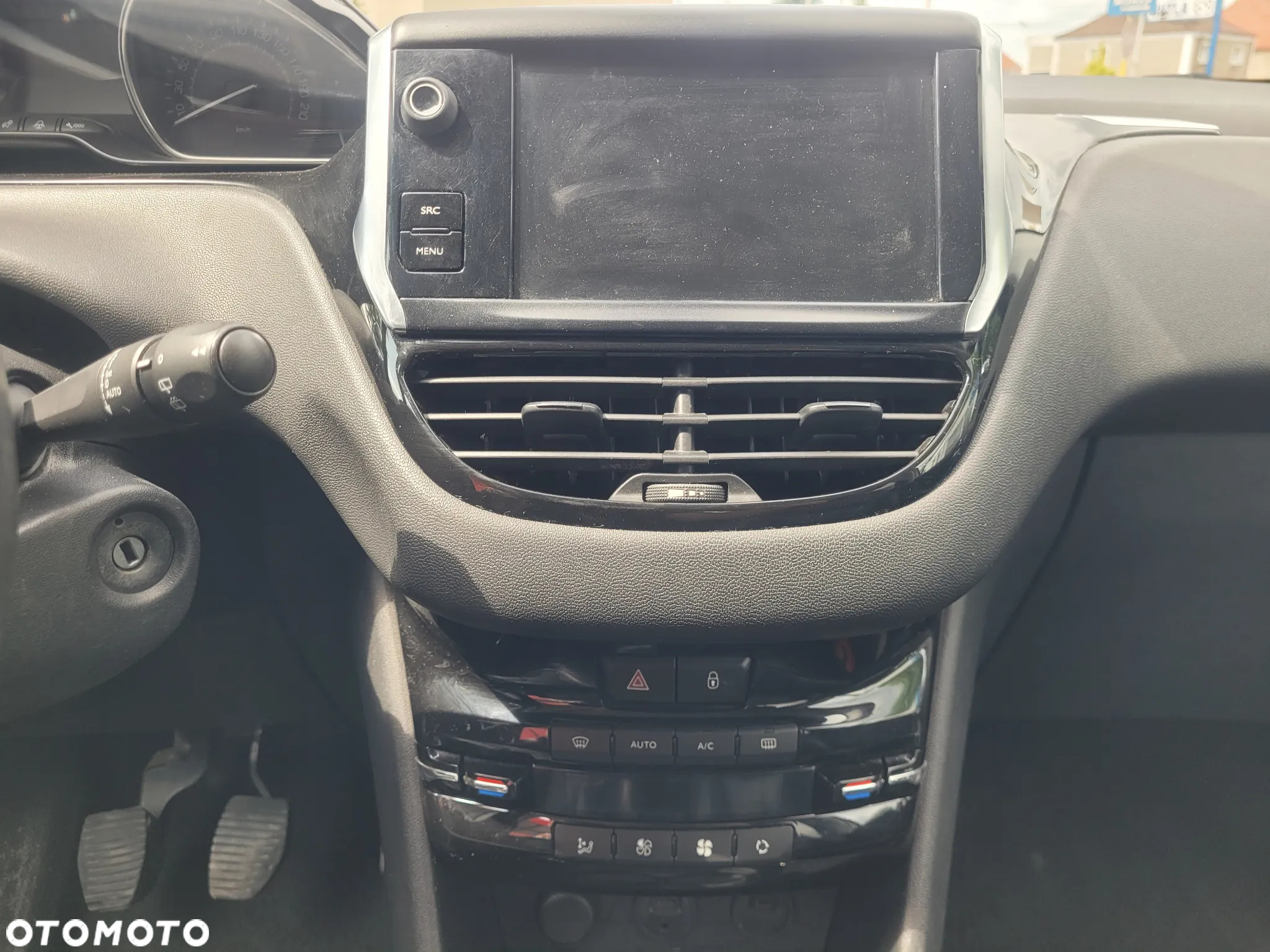 Peugeot 208 1.4 HDi Business Line - 11
