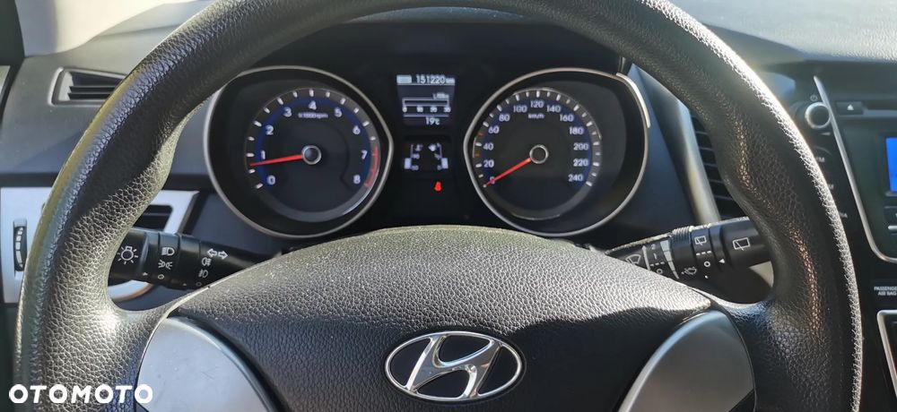 Hyundai i30 blue 1.4 Classic - 8