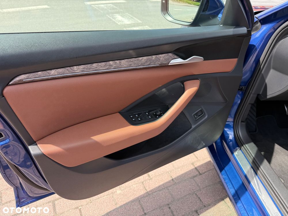 Skoda Superb 2.0 TDI SCR 4x4 L&K DSG - 16