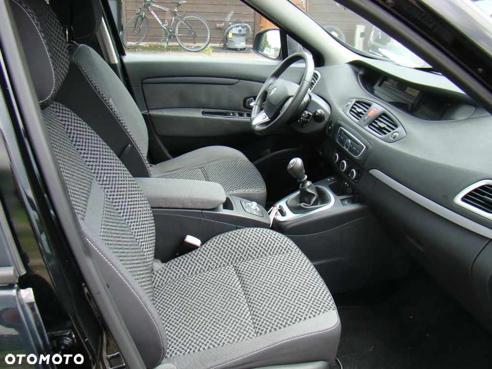 Renault Scenic 1.6 16V 110 TomTom Edition - 11