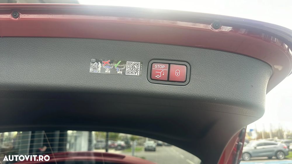 Mercedes-Benz GLC 300 e 4Matic 9G-TRONIC Edition AMG Line - 24