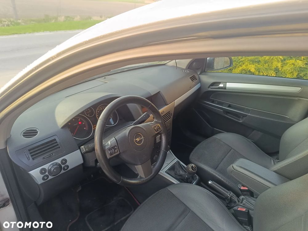 Opel Astra 1.7 CDTI - 8