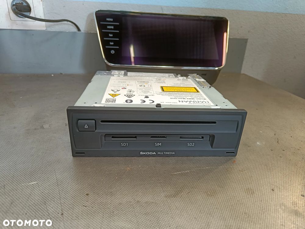 Radio Skoda Superb 3 III Wyświetlacz Jednostka Nawigacja 565035021C 3V0919606D - 1