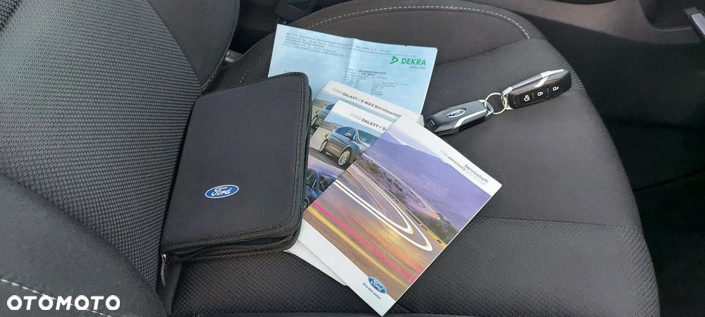 Ford S-Max - 36