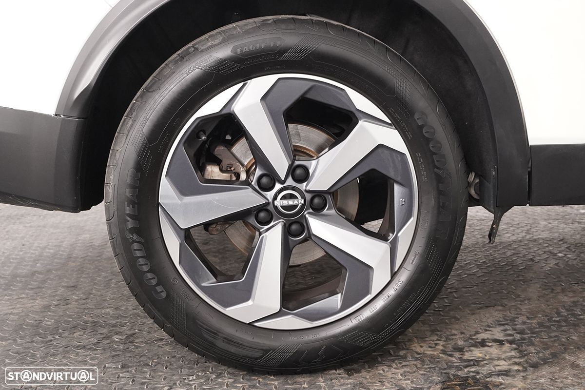 Nissan Qashqai 1.3 DIG-T N-Connecta Xtronic - 5