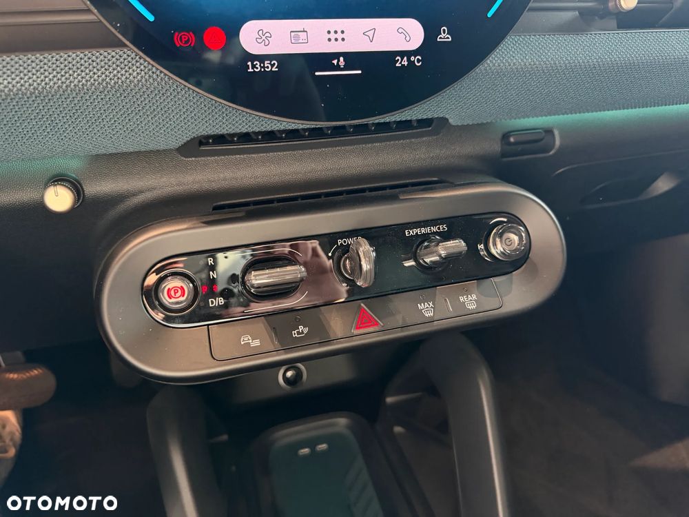 MINI Aceman E 42.5kWh Linia Favoured - 28