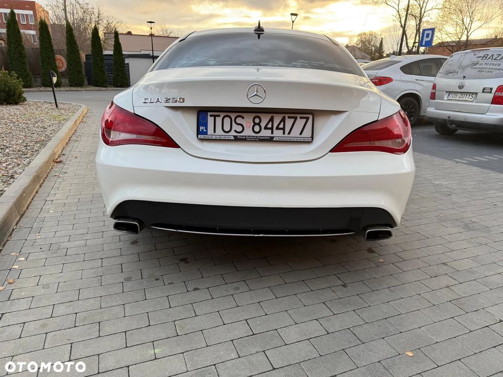 Mercedes-Benz CLA 250 7G-DCT - 6