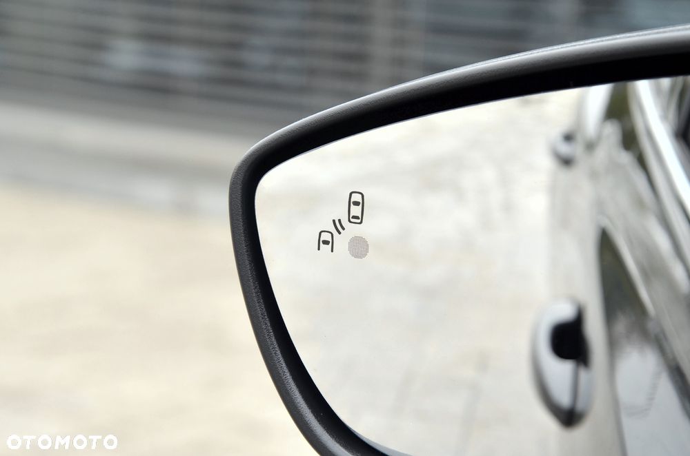 Ford Focus 1.0 EcoBoost mHEV ST-Line X - 14