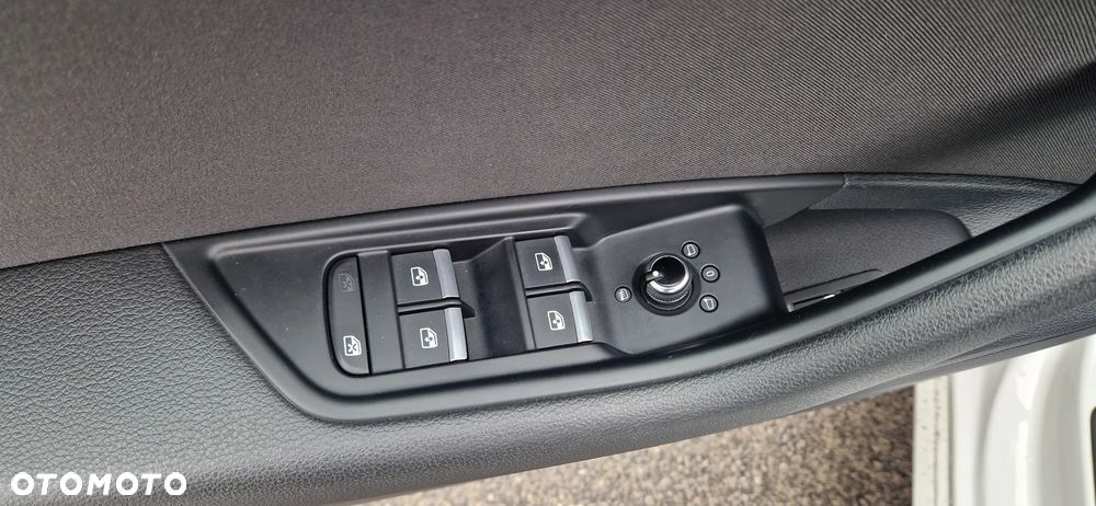 Audi A4 Limousine 40 TFSI mHEV S Line S tronic - 33