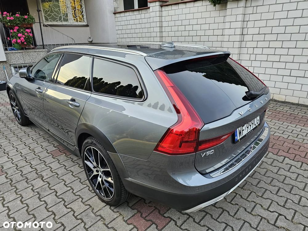 Volvo V90 Cross Country T6 AWD Pro - 11