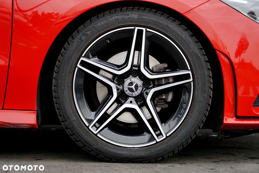 Mercedes-Benz CLA 180 7G-DCT AMG Line - 16