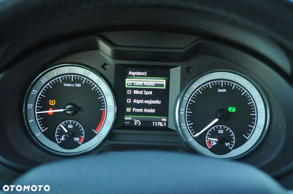 Skoda Octavia 2.0 TDI 4x4 DSG RS - 20