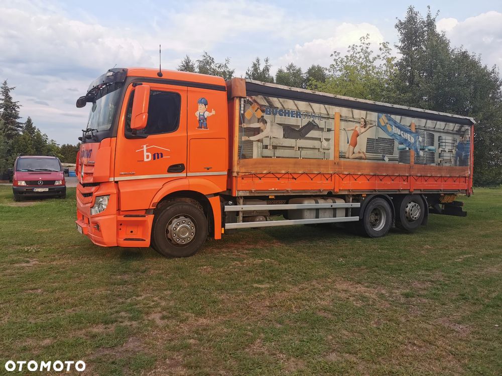 Mercedes-Benz Actros - 2