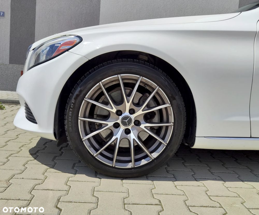 Mercedes-Benz Klasa C 300 7G-TRONIC - 14