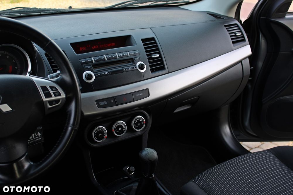 Mitsubishi Lancer 1.8 Intense - 20