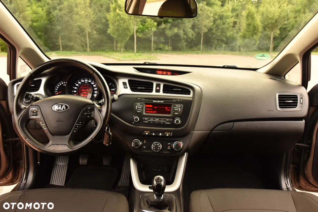 Kia Ceed Cee'd 1.4 L - 24