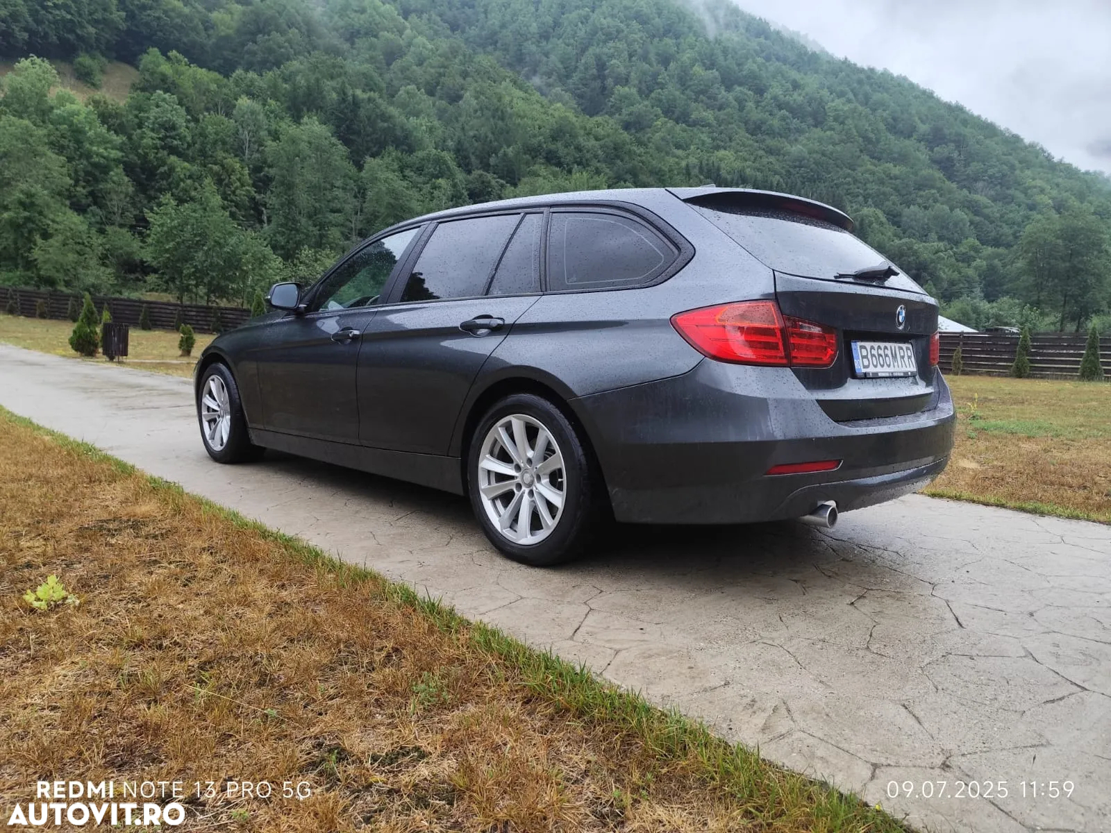 BMW Seria 3 318d DPF Touring Aut. - 4