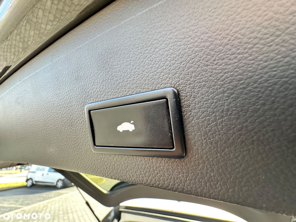 Audi A6 Avant 3.0 TDI Quattro S tronic - 12