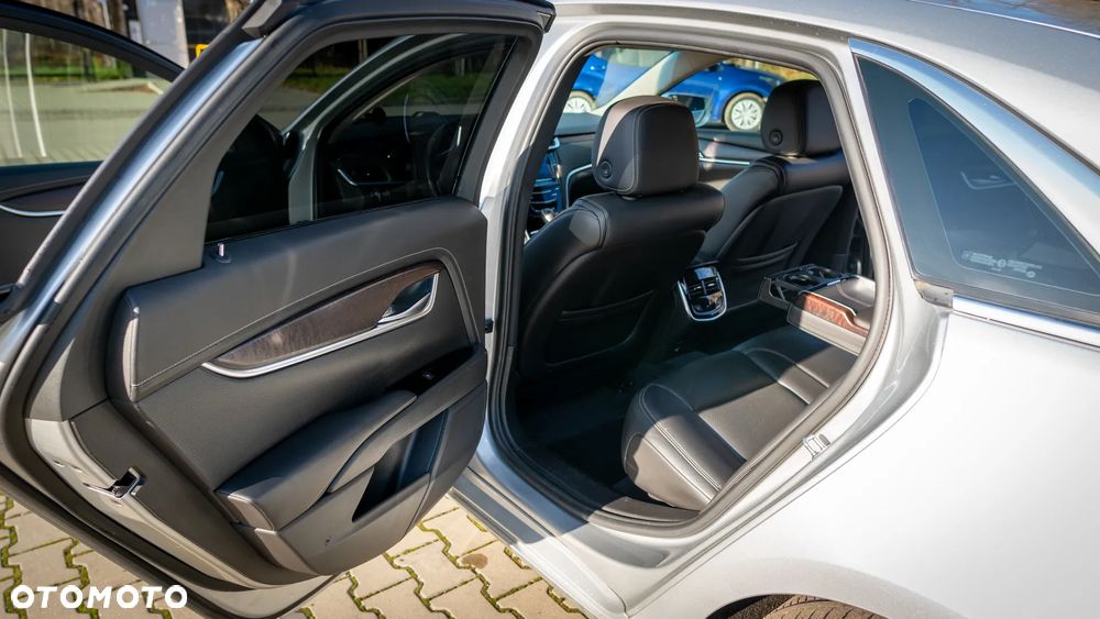 Cadillac XTS - 19