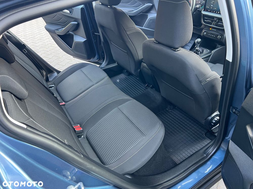 Ford Focus 1.0 EcoBoost Titanium - 16