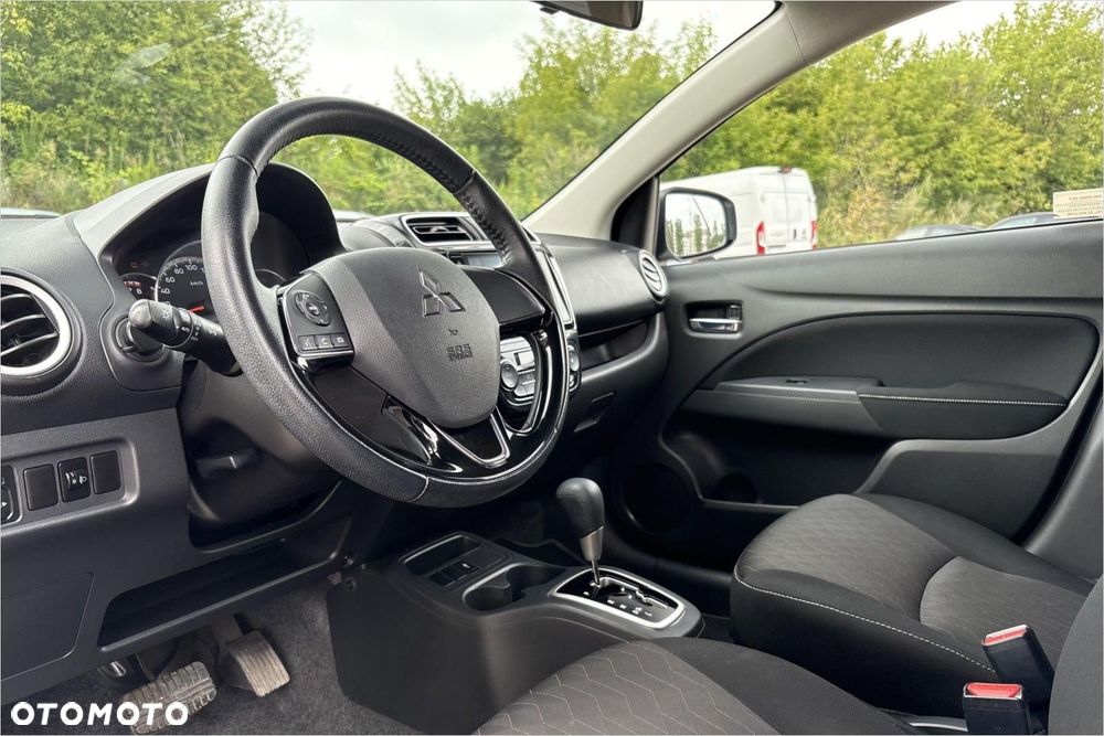 Mitsubishi Space Star 1.2 Intense CVT - 10