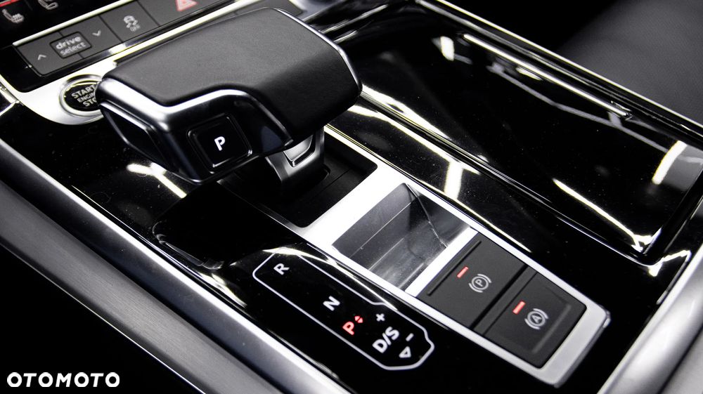 Audi Q7 60 TFSI e Quattro S Line Tiptr - 26