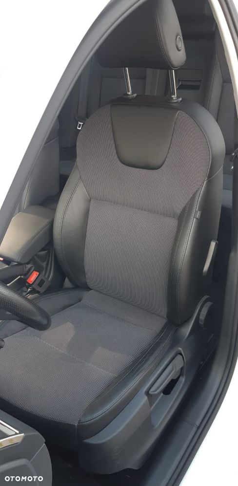 Skoda Octavia 1.6 TDI DSG Clever - 15