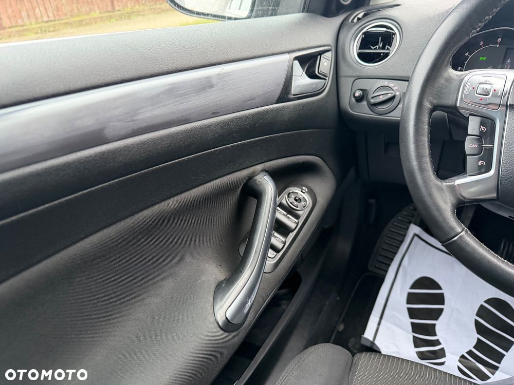 Ford Mondeo 2.0 TDCi Viva Titanium - 26