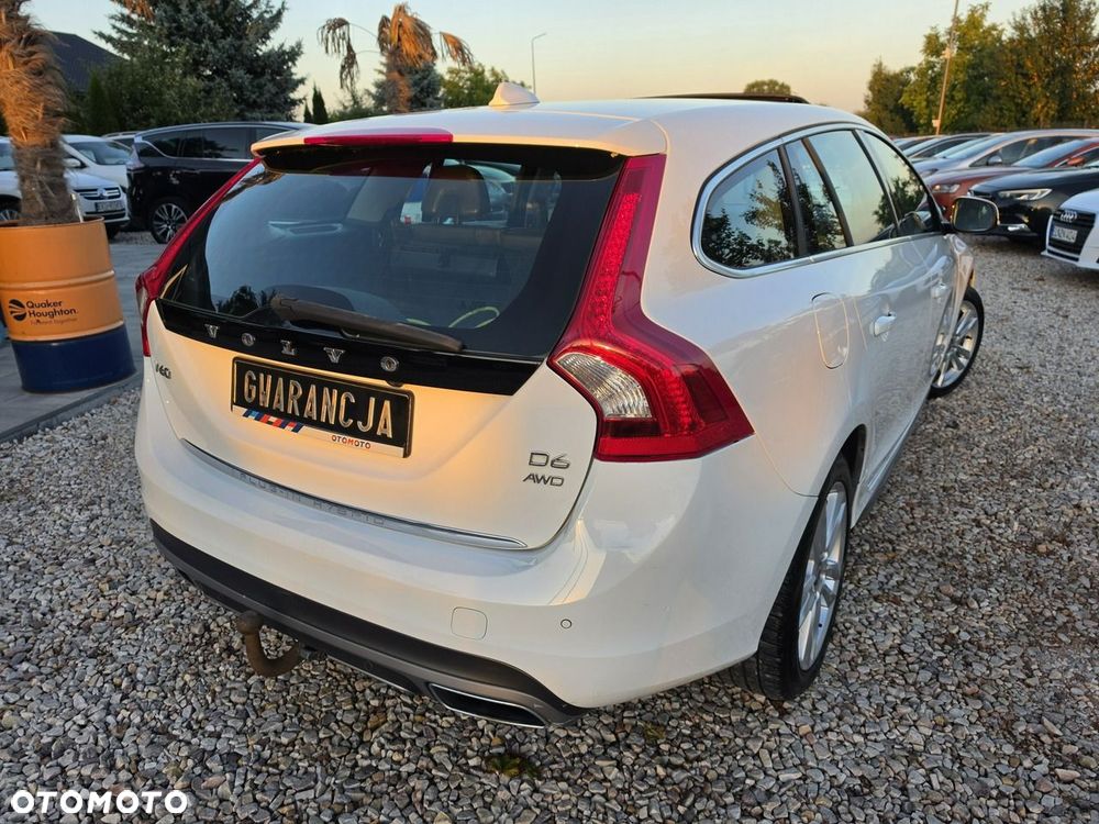 Volvo V60 D6 AWD Plug-in Hybrid Summum - 20