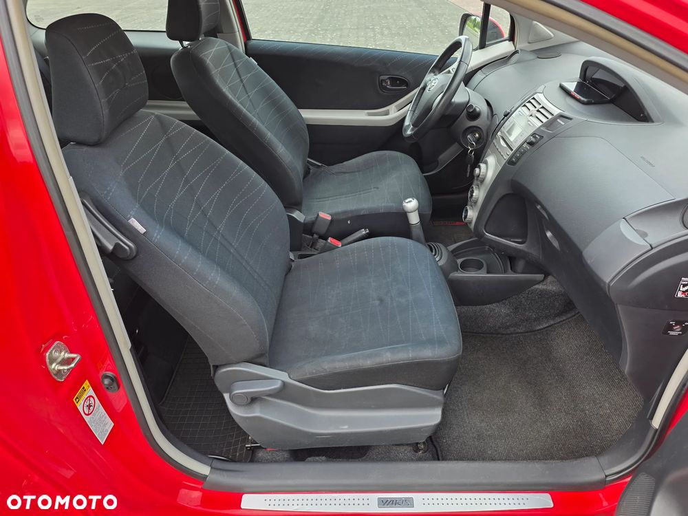 Toyota Yaris 1.0 VVT-i Sol - 15