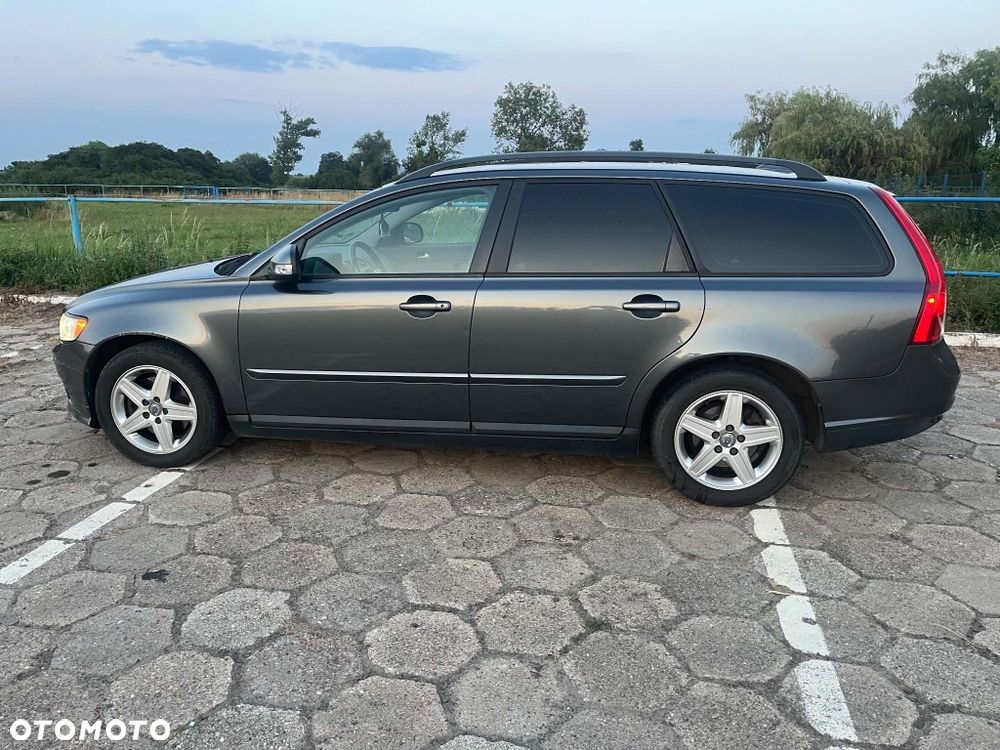 Volvo V50 - 2