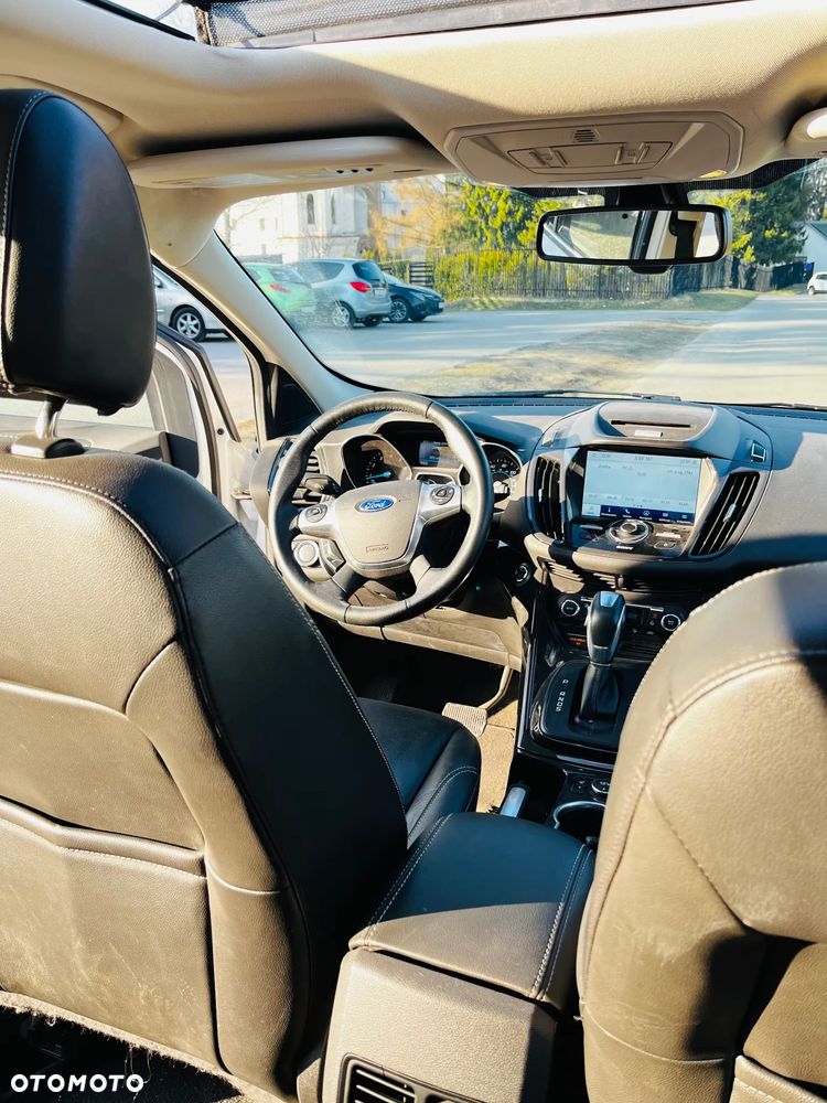Ford Escape 2.0 EcoBoost AWD Titanium - 12