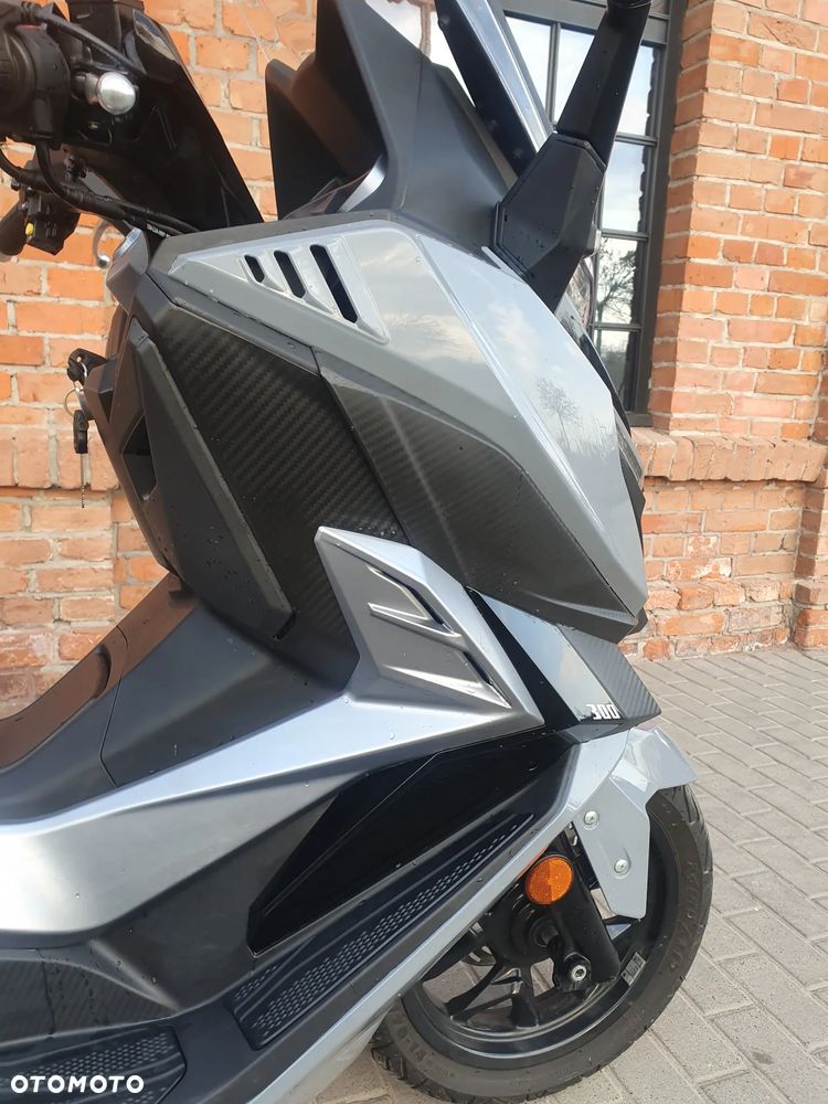 SYM CRUiSYM - 12
