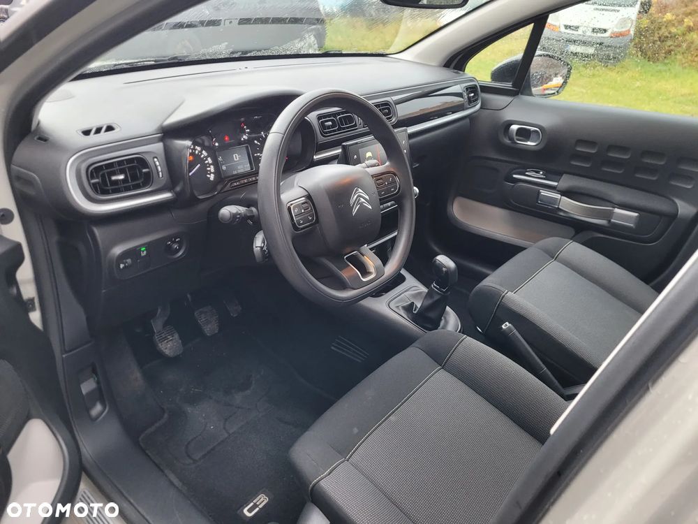 Citroën C3 Pure Tech 82 SHINE - 9