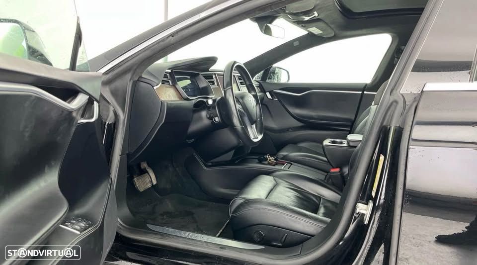 Tesla Model S Standard - 9