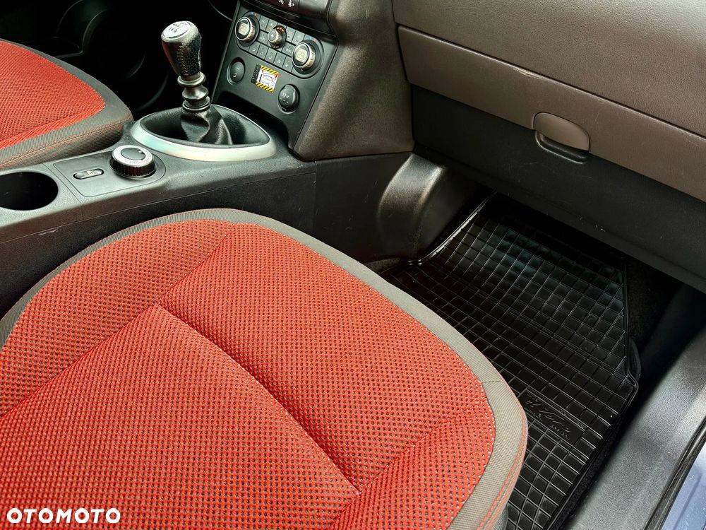 Nissan Qashqai 2.0 4 x 4 tekna - 31