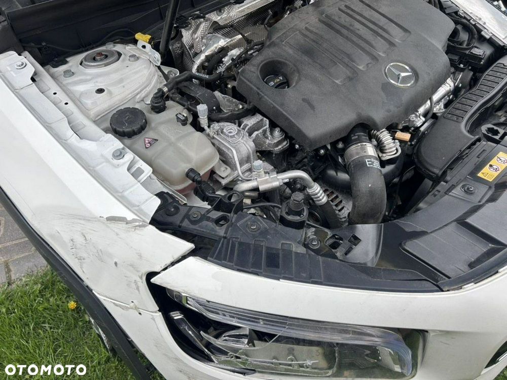 Mercedes-Benz GLB - 21