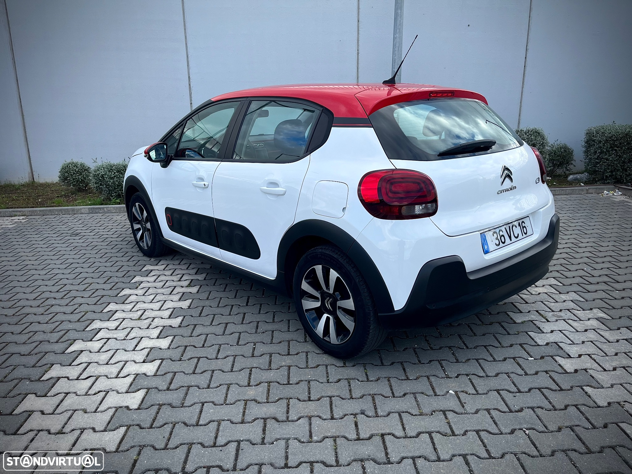 Citroën C3 1.2 PureTech Feel - 3
