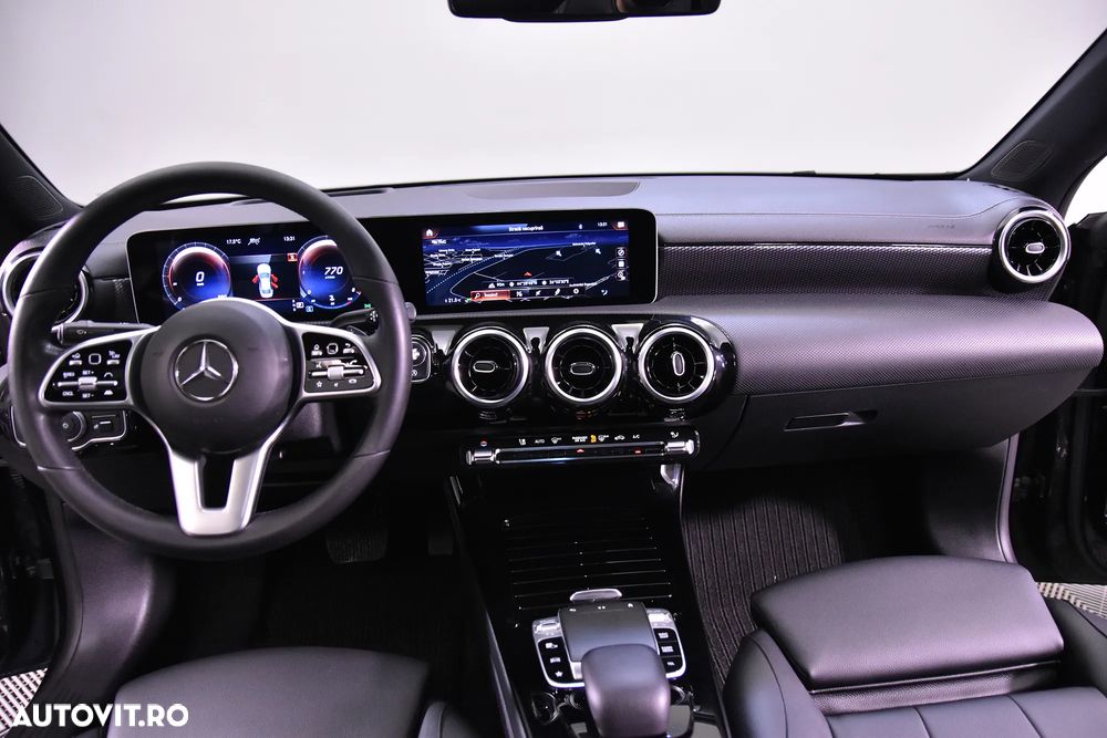 Mercedes-Benz CLA - 9