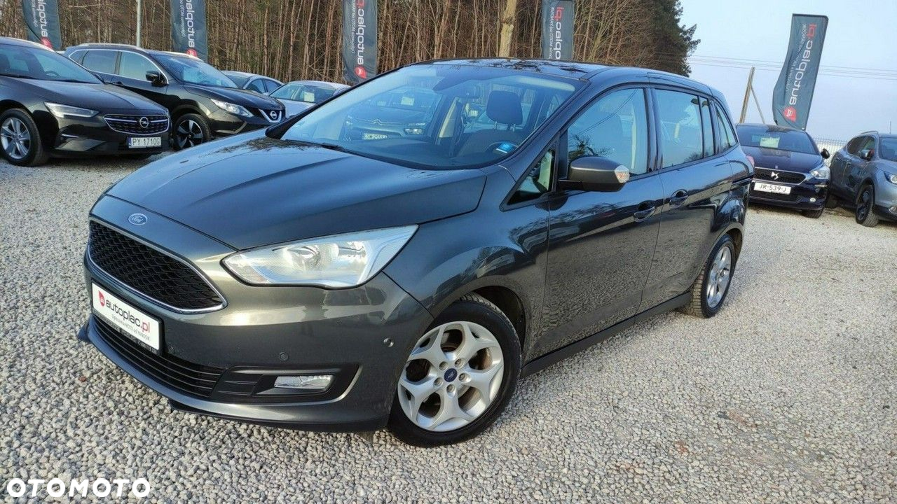 Ford Grand C-MAX - 11