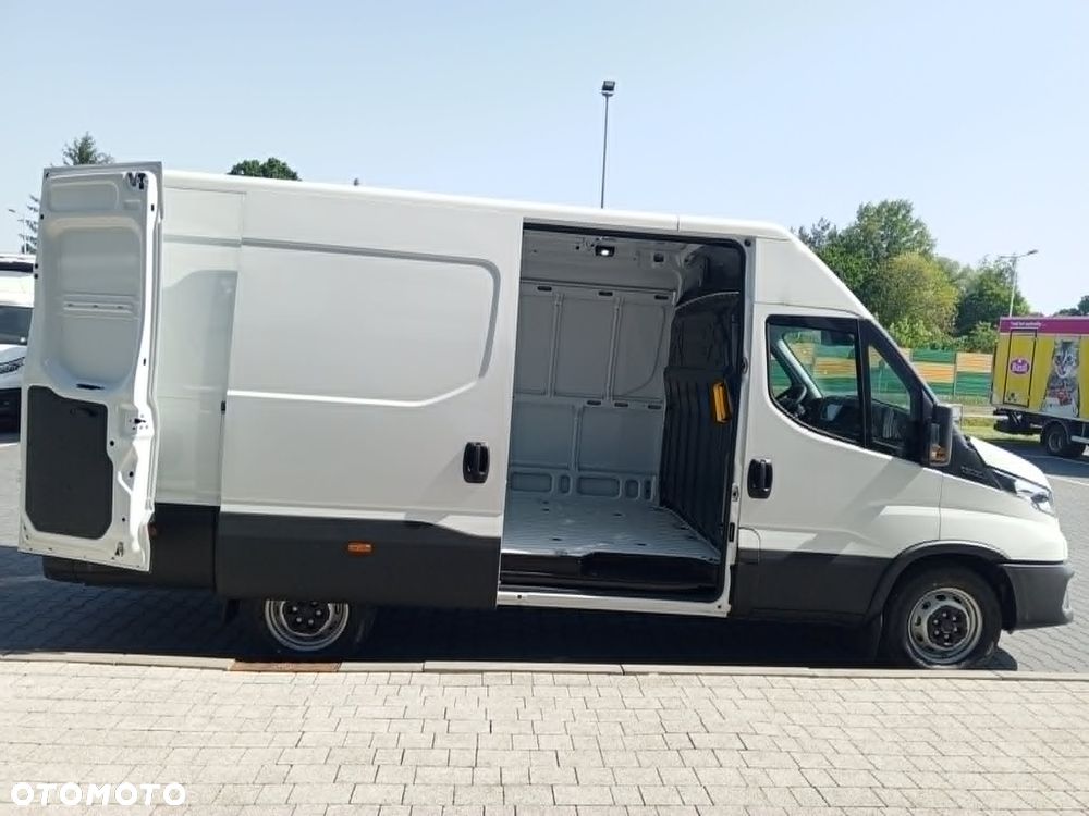 Iveco 35S16V - 7