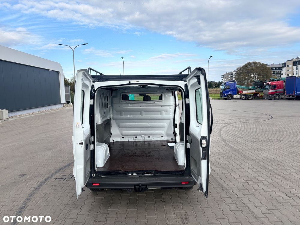 Renault Trafic - 14