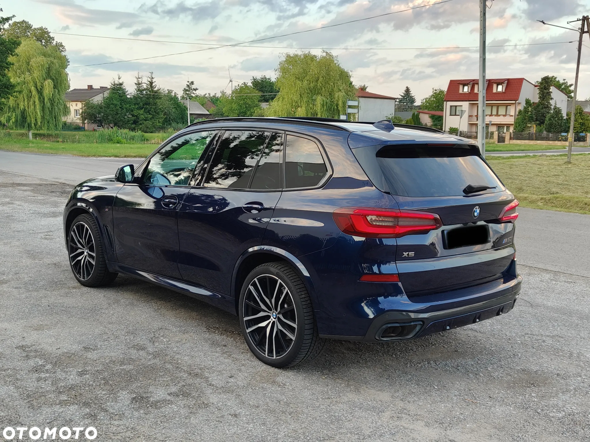 BMW X5 M M50i - 6