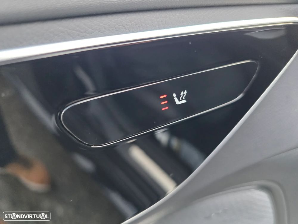 Mercedes-Benz C 300 d AMG Line - 39