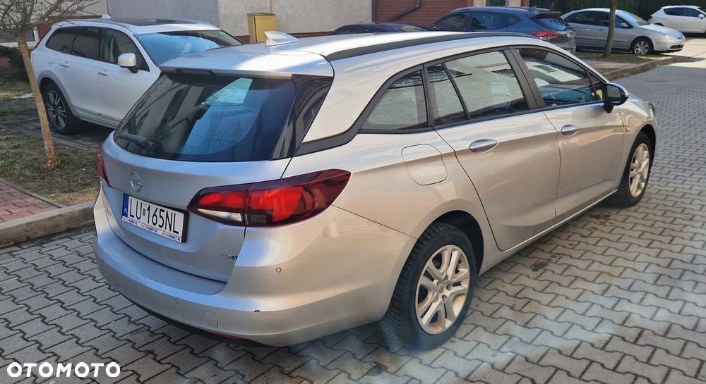 Opel Astra 1.6 CDTI Enjoy - 10