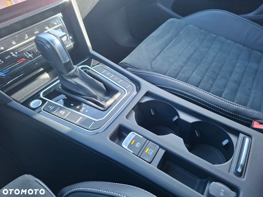 Volkswagen Passat Variant - 22