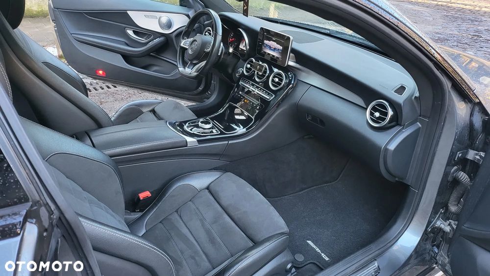 Mercedes-Benz Klasa C 220 d 4Matic 9G-TRONIC AMG Line - 10