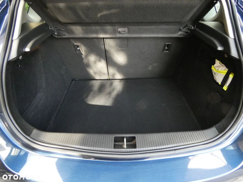 Opel Astra 1.4 T Cosmo S&S - 29
